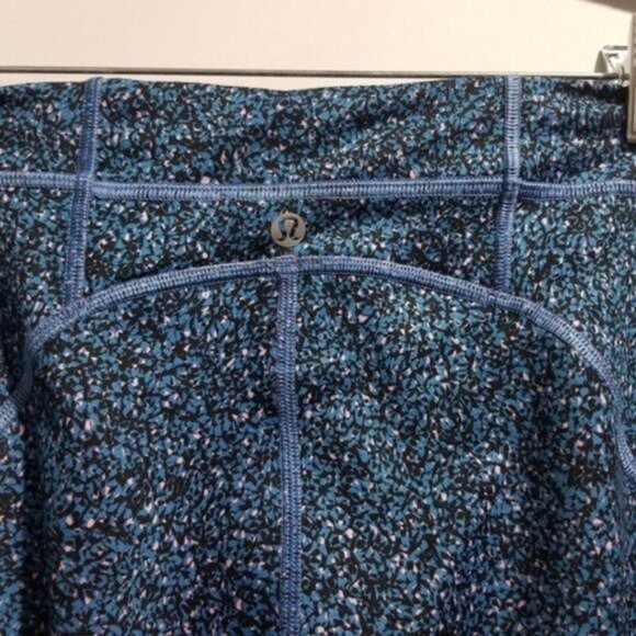 Lululemon Free Flow Crop Leggings Size 6 Flashback Static Powder Pink Kayak Blue - Picture 7 of 7